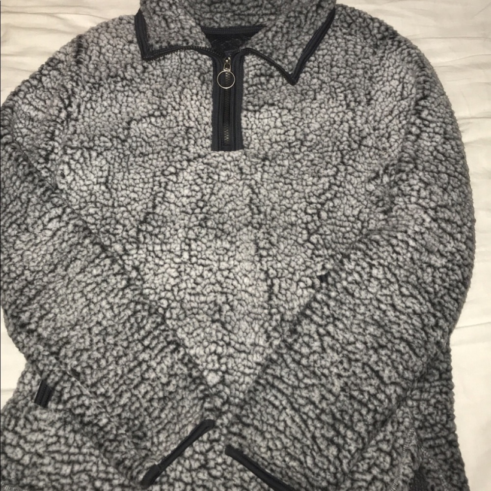 Gray sherpa